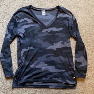 PINK by Victoria Secret camo vneck size small